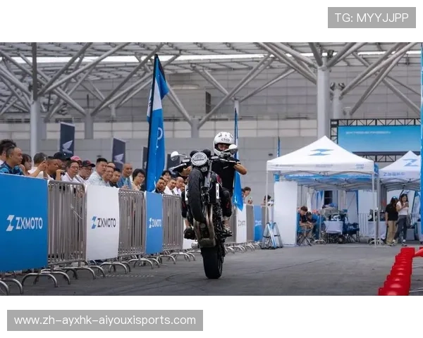 全球网友又惊又怕张雪机车封神之战背后的极限体育震撼